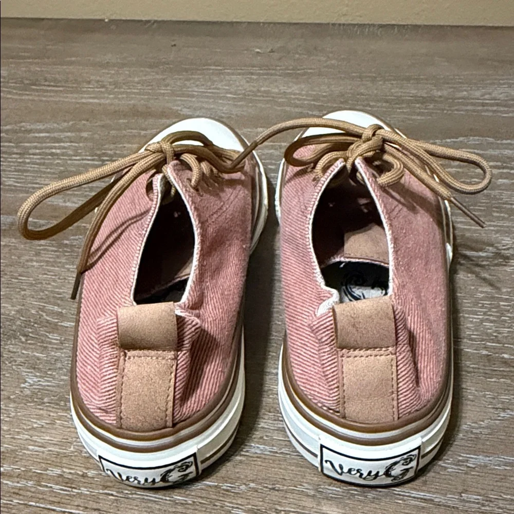 Very G Driana Sneakers in the rust/pinkish-red color  Size 7-1/2